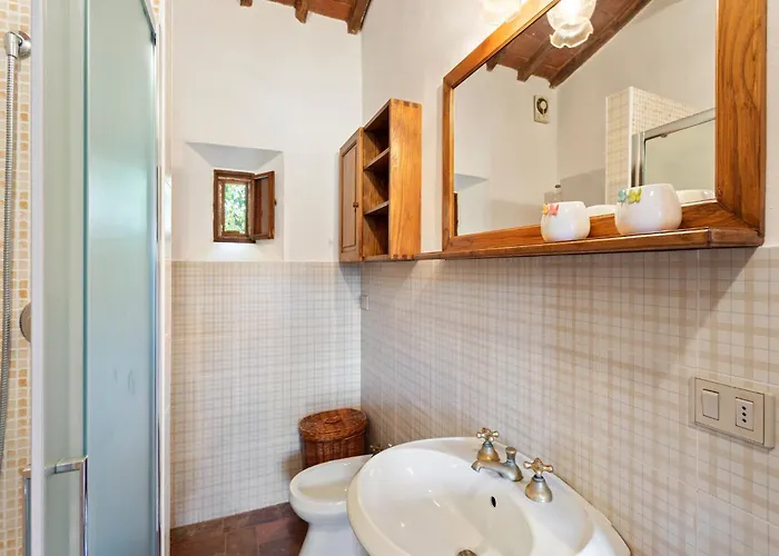 Elegant 2-bedroom In Tuscan *