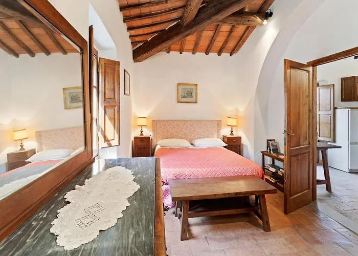 Elegant 2-bedroom In Tuscan Holiday home *