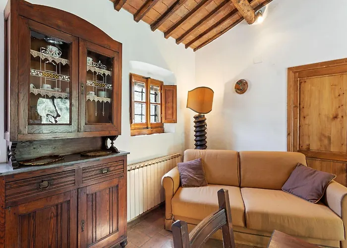 Elegant 2-bedroom In Tuscan