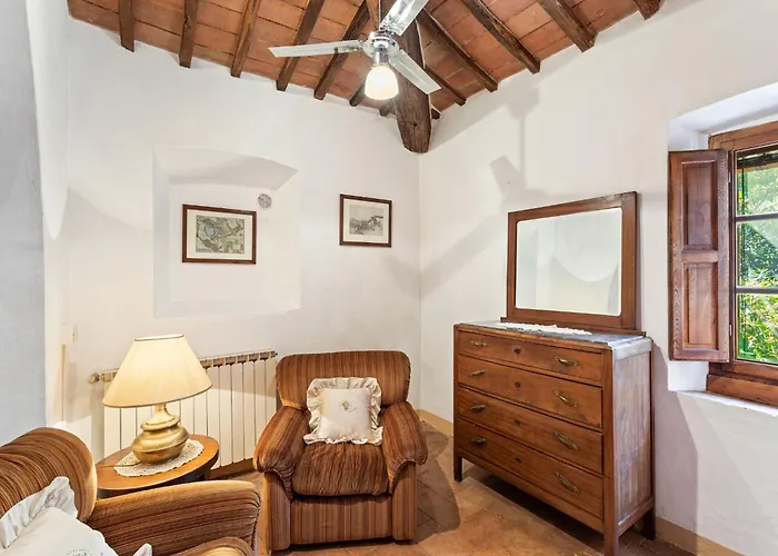 Elegant 2-bedroom In Tuscan Cortona