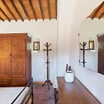 Elegant 2-bedroom In Tuscan Ferienhaus *