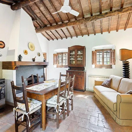 Ferienhaus Elegant 2-bedroom In Tuscan Cortona